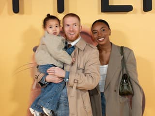 Neil Jones, Chyna Mills