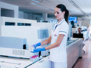 Medirex prevádzkuje najväčšiu laboratórnu