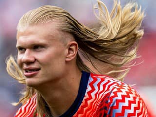 Erling Haaland a žena
