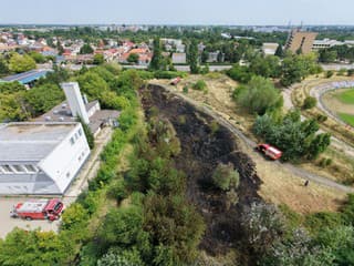 Poplach v Rači! Horela