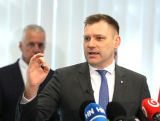 Podpredseda vlády a minister