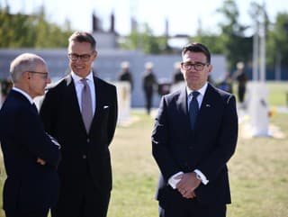 Zľava: luxemburský premiér Luc