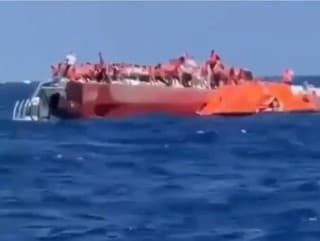 Trajekt sa prevrátil pri