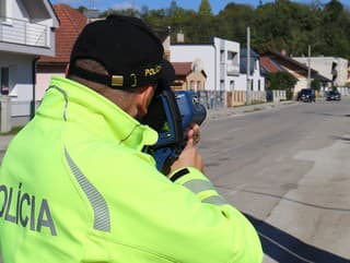 Polícia pritvrdila na cestách: