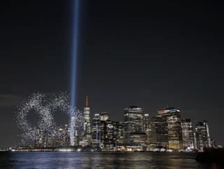 Oblohu nad newyorským prístavom