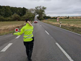 Polícia kontrolovala na cestách