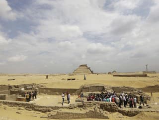 Španielski a egyptskí archeológovia