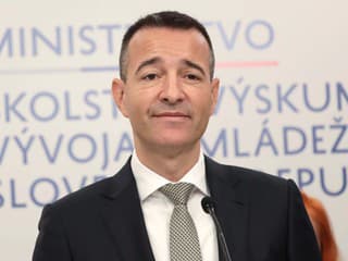 Minister Drucker varuje pred