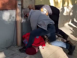 Muža polícia zvalila na