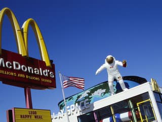 McDonald’s zažíva tvrdý pád: