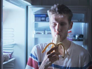 Môžete jesť ovocie večer?