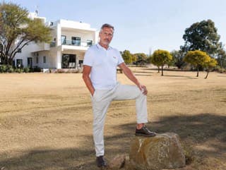 Gerrit Coetzee hľadá mladú