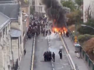 Chaos vo Francúzsku: Stredoškoláci
