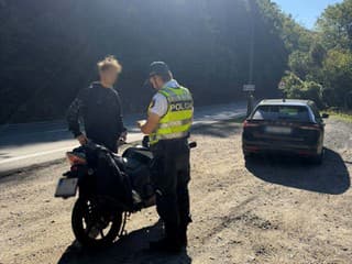 Motocyklista jazdil v sobotu