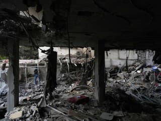 Palestínčania si obzerajú miesto