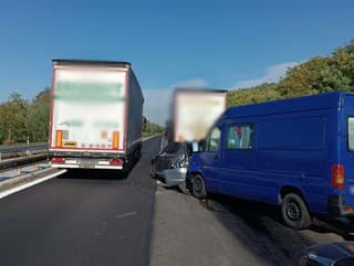 Diaľnicu D2 smerom do