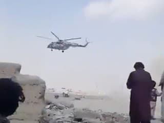 V Pakistane sa zrútilo