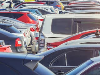 Kríza v automobilovom priemysle