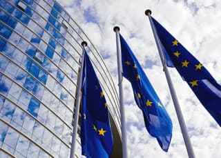 Európski lídri odsúdili stupňujúce