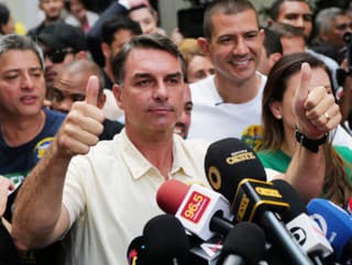 Flávio Bolsonaro.