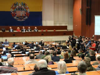 Zasadnutie mestského zastupiteľstva v
