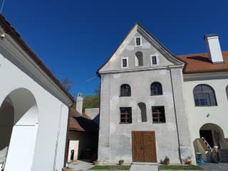 Hrad Modrý Kameň
