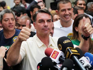 Flávio Bolsonaro.