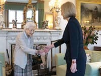 Britská kráľovná vymenovala Liz Truss za novú premiérku