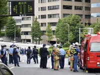 K udalosti došlo v blízkosti tokijského úradu predsedu japonskej vlády Fumia Kišidu