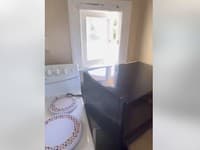 Žena v kuchyni narazila na desivý objav: Hýbala sa mikrovlnka! Pohľad za ňu ju dorazil