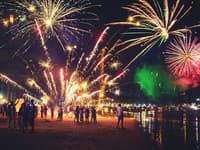 Pozor na pyrotechniku počas
