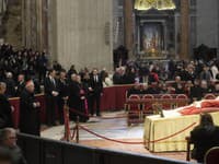 Pohreb emeritného pápeža je naplánovaný na štvrtok 5. januára