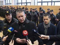 Mikulec vyprevadil príslušníkov Policajného