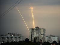 Ruské rakety štartujúce proti Ukrajine sú vidieť v Charkove.