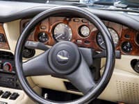 Aston Martin Vantage Volante