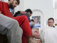 Pápež František celebroval omšu v zariadení pre mladistvých