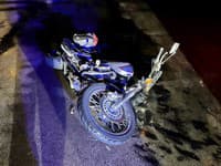 Polícia naháňala motorkára, ktorý