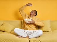 Nečakaný zázrak v záhrade: Štvorročný chlapček vysypal pukance do hliny, no to, čo vyrástlo, nečakal nikto!