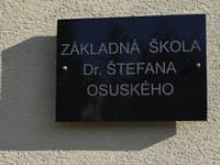 Otvorenie školského roka na novopomenovanej Základnej školy Dr. Štefana Osuského