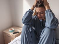 Tichý príznak nádoru? Varovný signál, ktorý si väčšina ľudí mýli s úzkosťou: Lekári bijú na poplach!