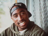 Tupac Shakur bol zavraždený ako 25 ročný. 