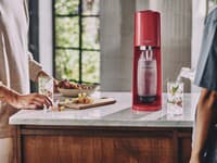 SodaStream Terra dostanete hneď v troch farbách. Okrem červenej aj v bielej a čiernej. 