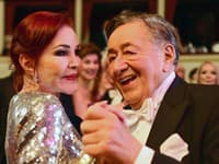 Priscilla Presley bola hviezdou Opernballu