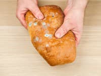 Odkrojíte pleseň a zvyšok chleba zjete? Odborníci varujú: Robíte OBROVSKÚ CHYBU, ktorá vás môže vyjsť draho!