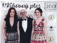 Eňa Podzámska s dcérou a Marcelom Nemcom