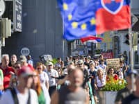 Protestný pochod Za slobodu a demokraciu Slovenska v Bratislave