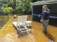 Tropická búrka Debby si na Floride vyžiadala najmenej päť mŕtvych