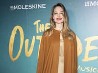 Dojatá Angelina Jolie: Za svoj nový film si vyslúžila obrovské uznanie… Neudržala slzy!