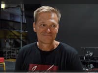 V predstavení Jána Ďurovčíka Milujem ťa, ale... hrá aj Martin Nikodým