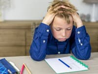 Matka šokovala svojím vyhlásením: Jej syn už nebude písať domáce úlohy! Dôvod, prečo mnohí rodičia súhlasia